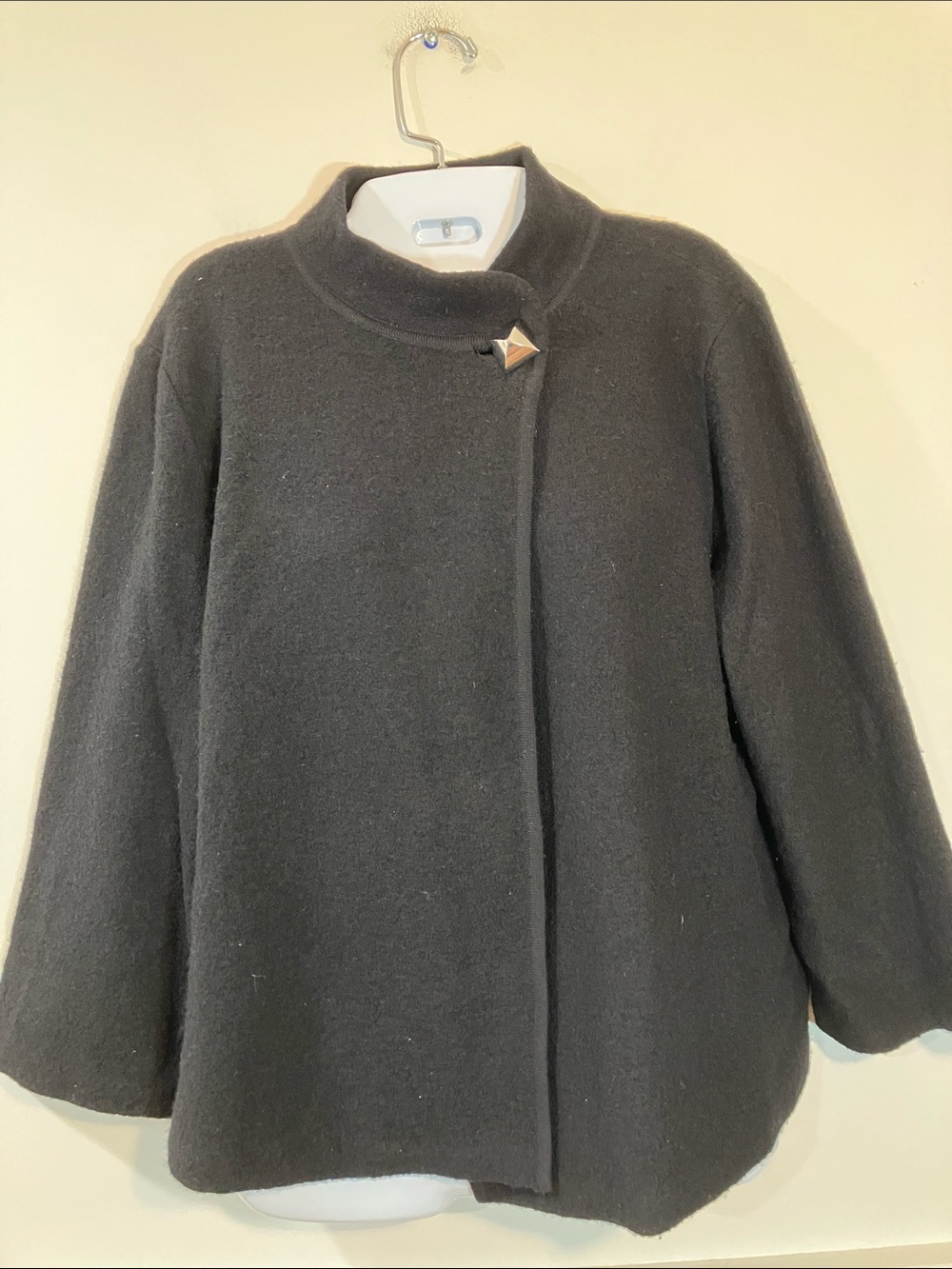 Karl Lagerfeld Paris Classic Black Wool Swing sweater with Decorative Toggle M